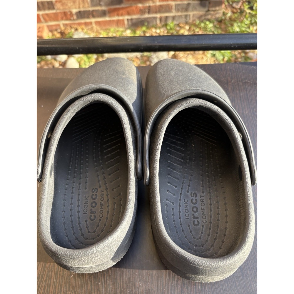 Crocs Bistro Unisex Black Slip Resistant Soft Toe Clog M-6 W-8 Preowned - Picture 4 of 7